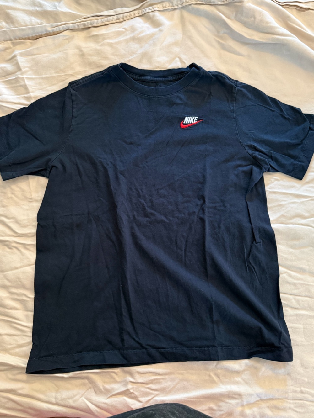 Nike The Nike Tee Black Embroidered Logo T-Shirt Youth Large